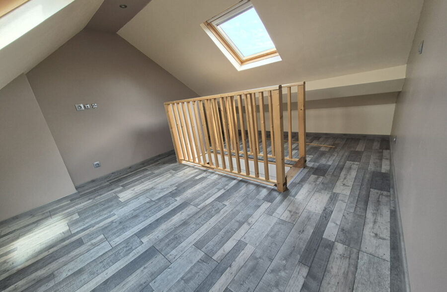 Maison de ville 93m², 5 pièces + terrasse, aucun travaux à prévoir!!!