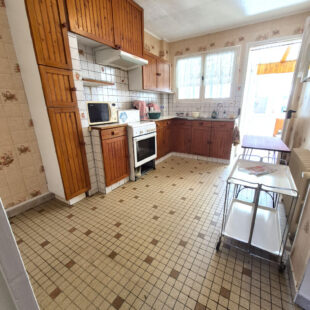 Maison Cambrai 6 pièce(s) 85 m2  Sous compromis 