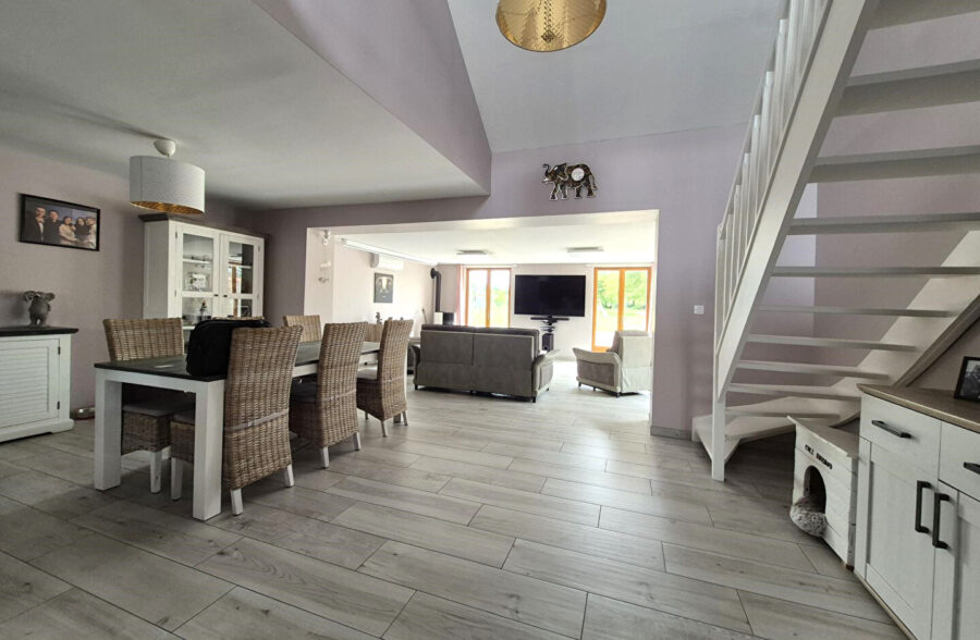 Maison Auberchicourt 6 pièce(s) 209 m2