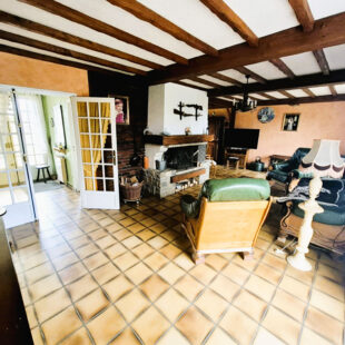 Maison Individuelle plain pied, 3 chambres, sous sol complet, jardin