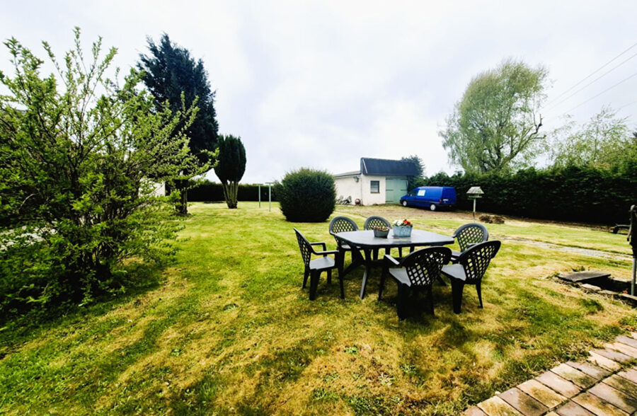 Maison Individuelle plain pied, 3 chambres, sous sol complet, jardin