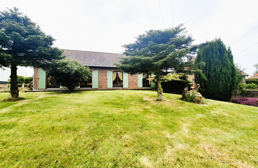 Maison Individuelle plain pied, 3 chambres, sous sol complet, jardin