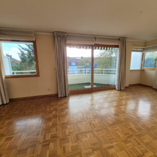 Croix Barbieux, appartement  2 chambres, terrasse, parking, garage