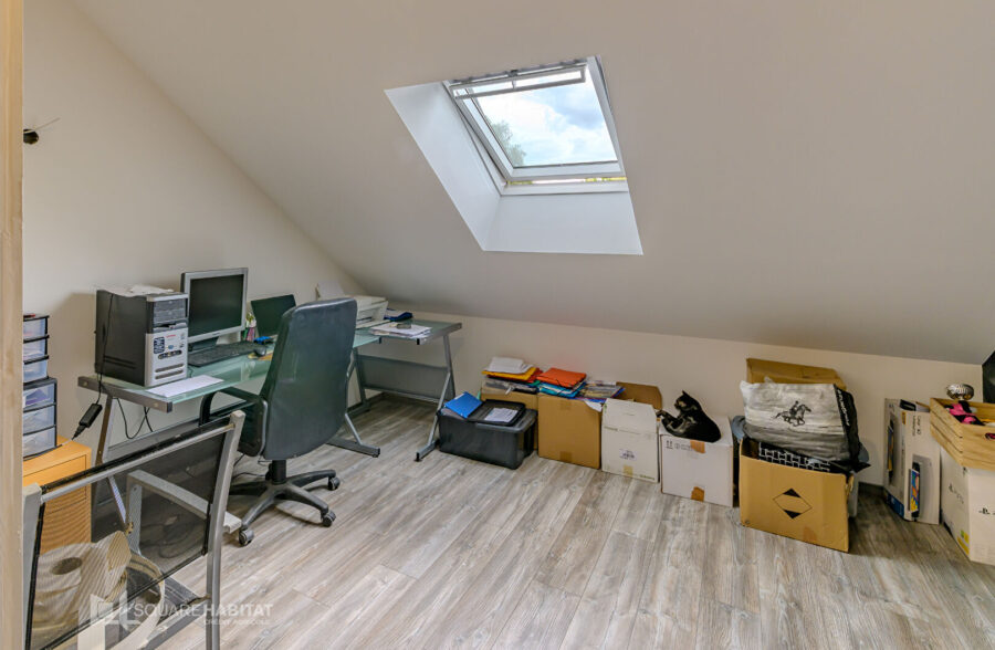 Loft Inchy 5 pièce(s) 162 m2