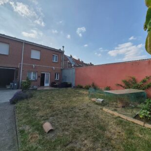 Maison170m2  + plain pied  69m2  et garage double.