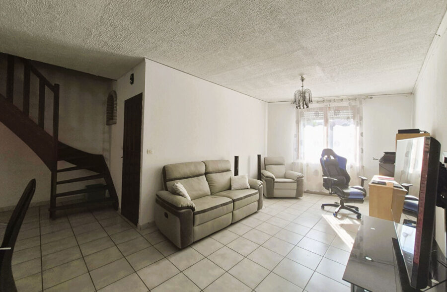 Maison170m2  + plain pied  69m2  et garage double.