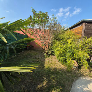 Maison170m2  + plain pied  69m2  et garage double.