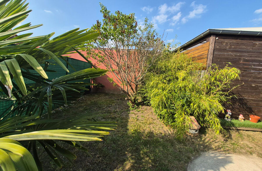 Maison170m2  + plain pied  69m2  et garage double.