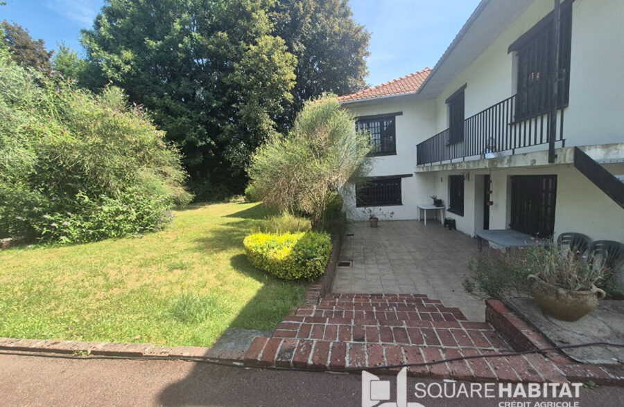 Maison Lille 6 pièce(s) 205 m2