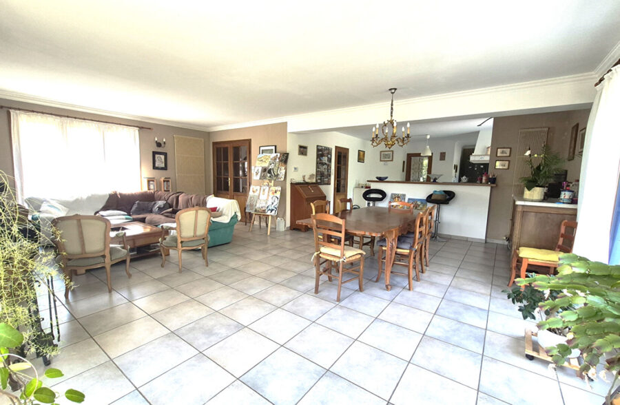 Maison 190m2  en semi plain-pied de 5 chambres