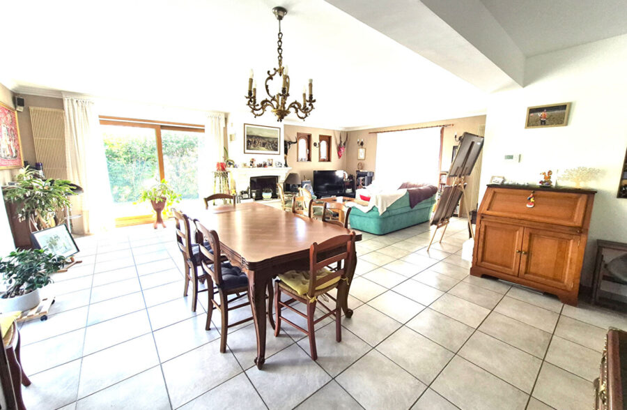 Maison 190m2  en semi plain-pied de 5 chambres
