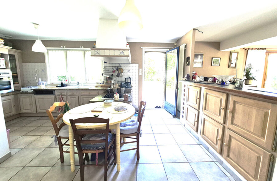 Maison 190m2  en semi plain-pied de 5 chambres
