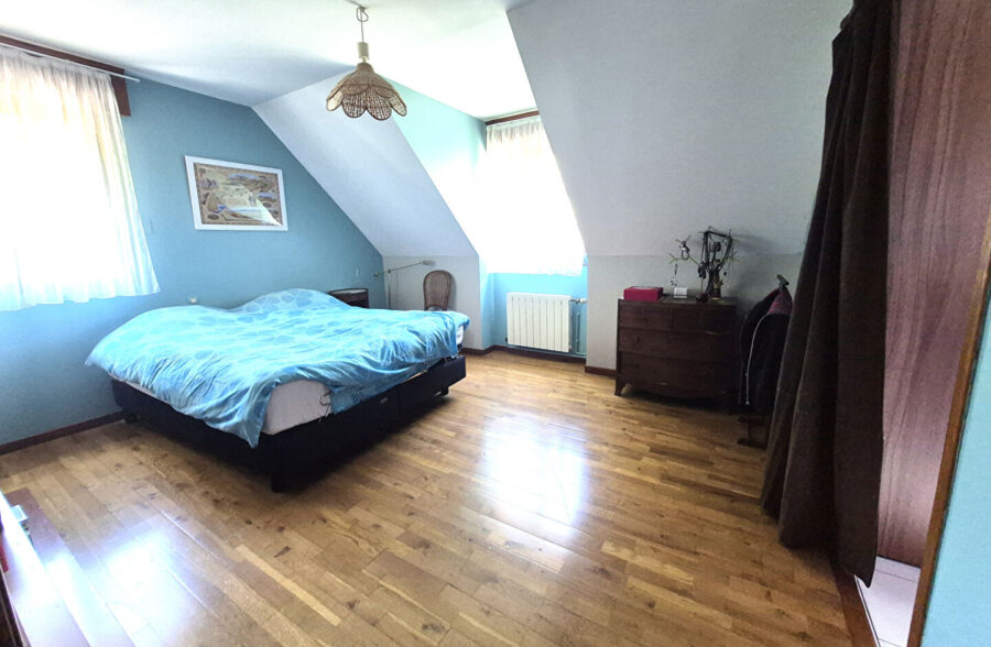 Maison 190m2  en semi plain-pied de 5 chambres