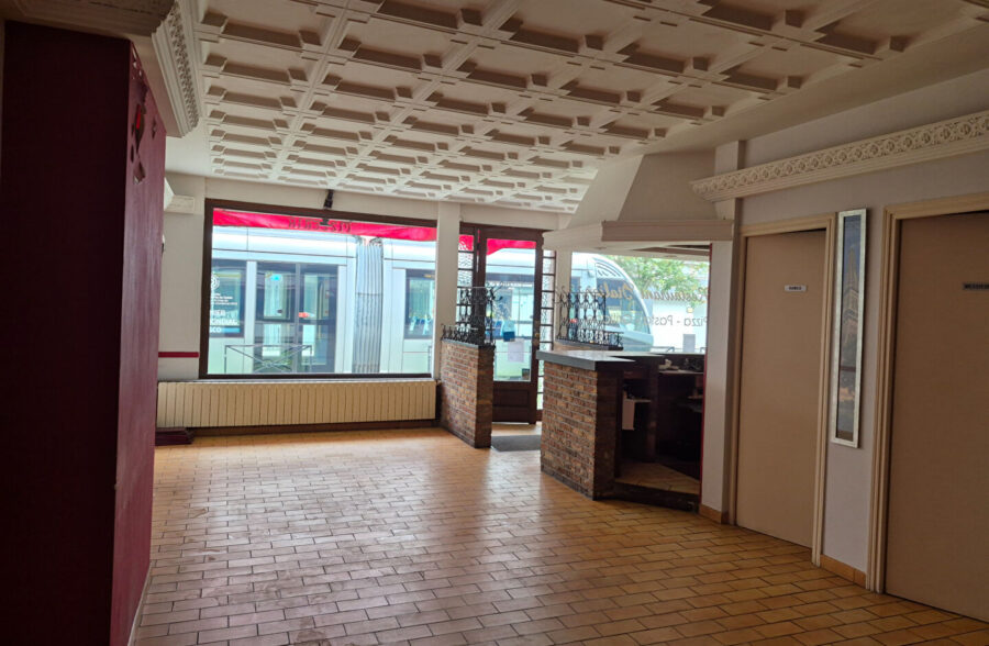 local commercial de 80 m² ( ancien restaurant)