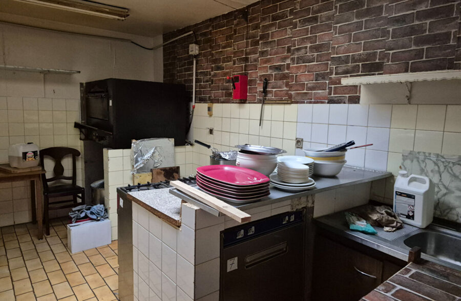 local commercial de 80 m² ( ancien restaurant)