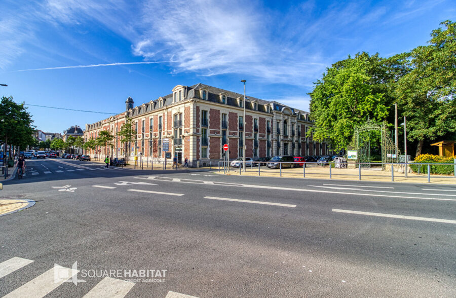 CALAIS- HOTEL DE VILLE