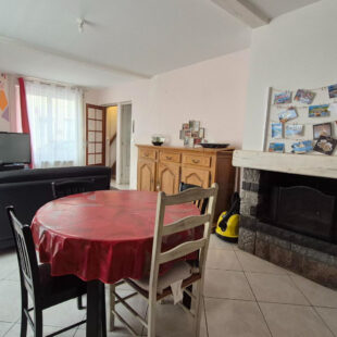 Maison avec garage, 3 chambres et extérieur