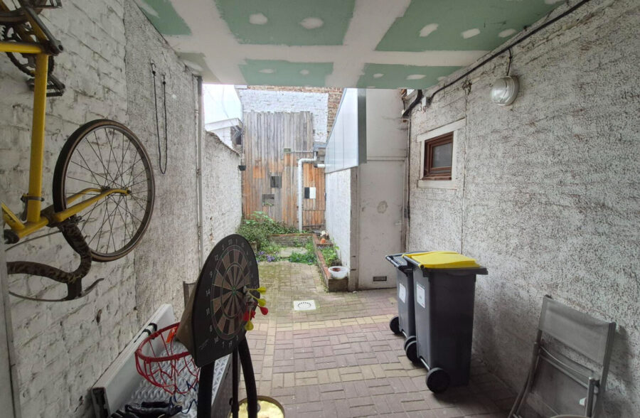 Maison avec garage, 3 chambres et extérieur