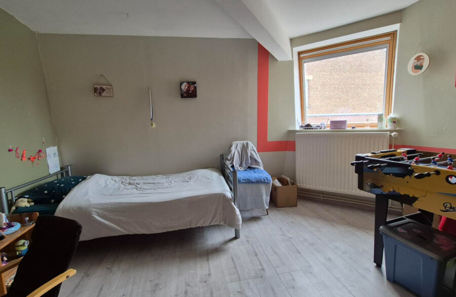 Maison avec garage, 3 chambres et extérieur