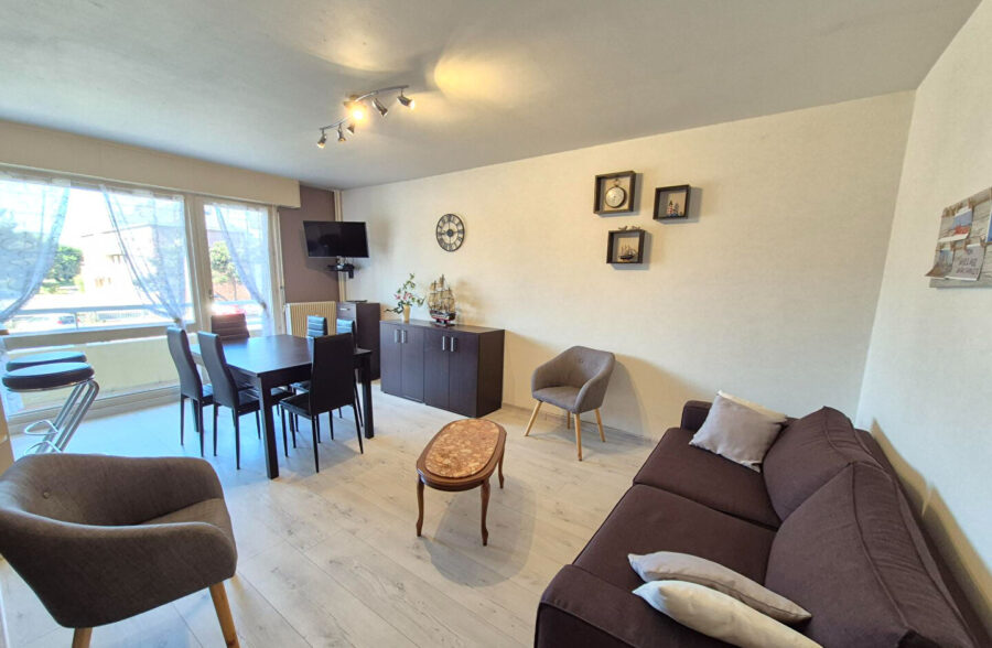 T2 avec balcon plein sud, cave et parking