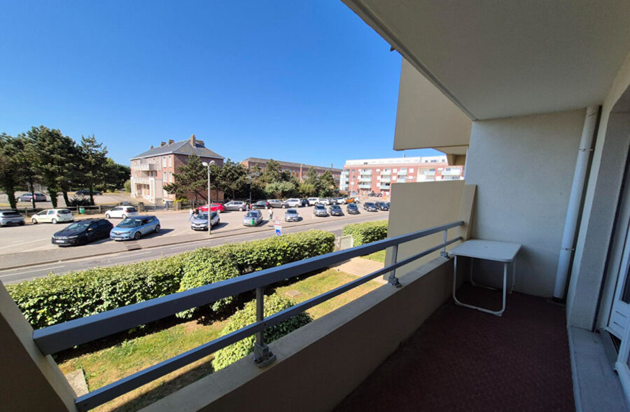 T2 avec balcon plein sud, cave et parking