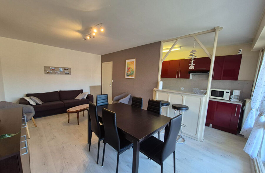 T2 avec balcon plein sud, cave et parking