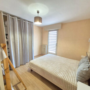 T2 avec balcon plein sud, cave et parking