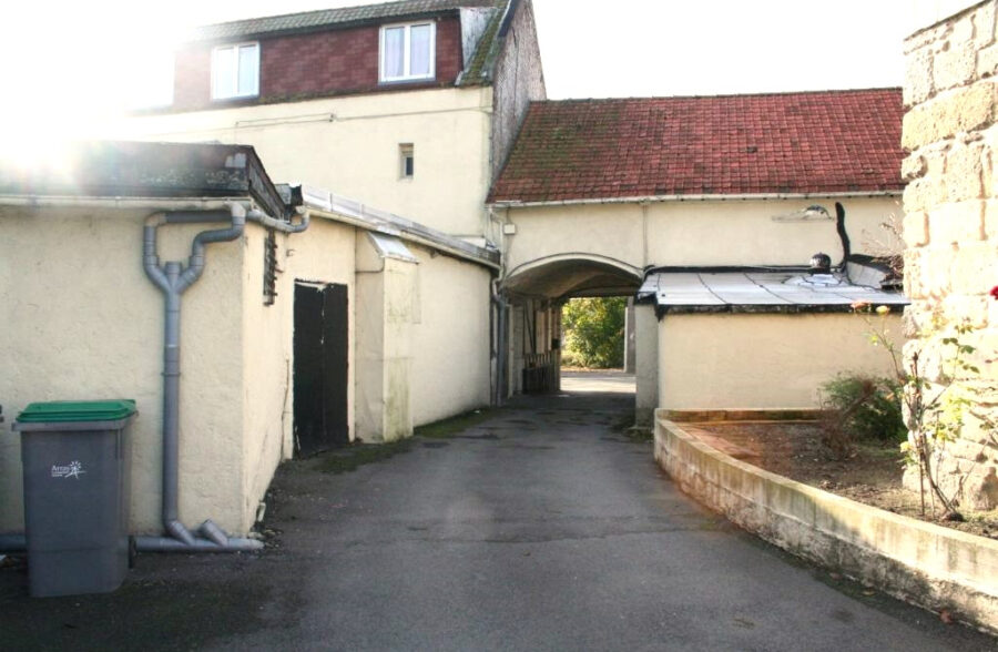 ENSEMBLE IMMOBILIER 15 pièce(s) 500 m2