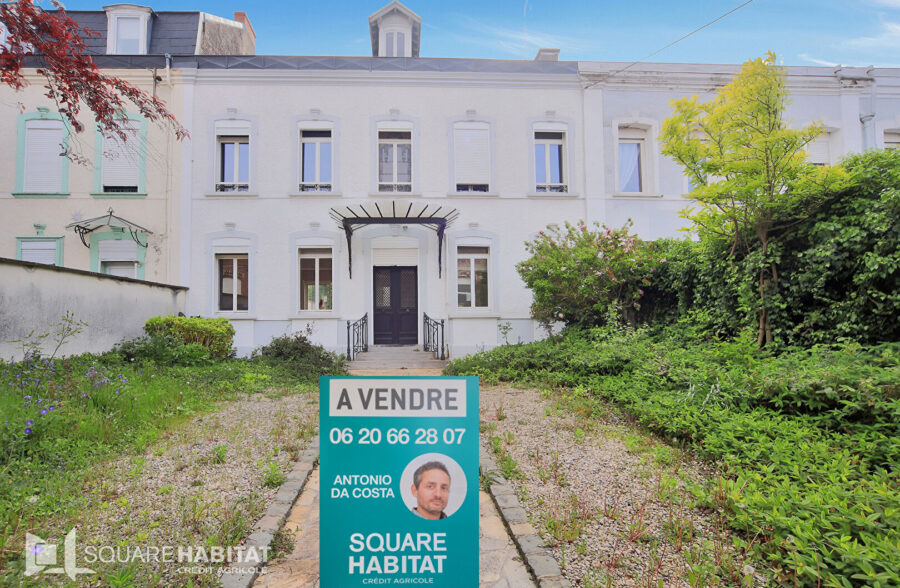Maison Caudry 8 pièce(s) 211 m2