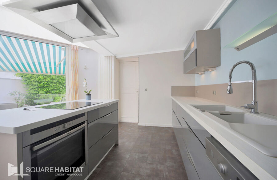 Maison Caudry 8 pièce(s) 211 m2