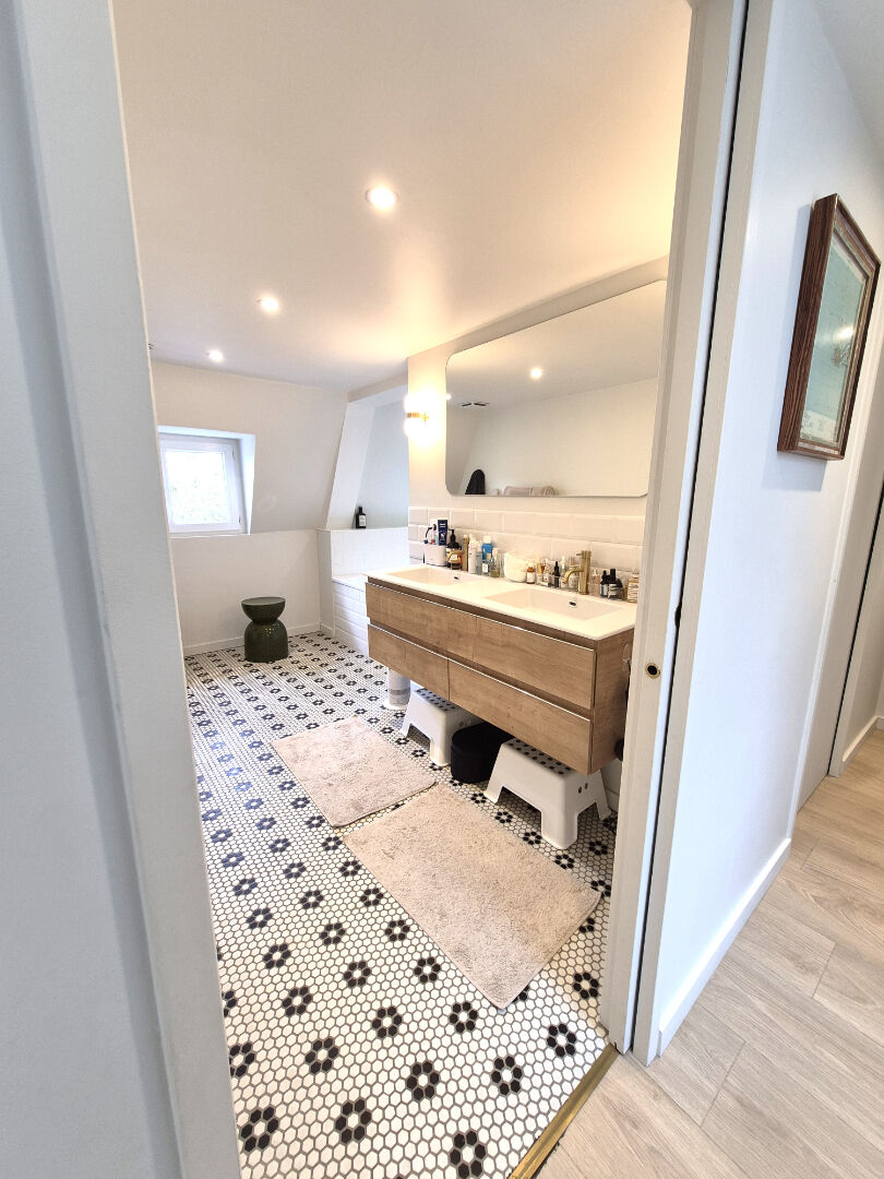 Maison Cambrai 12 pièce(s) 275 m2