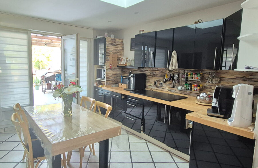 Maison  122 m2