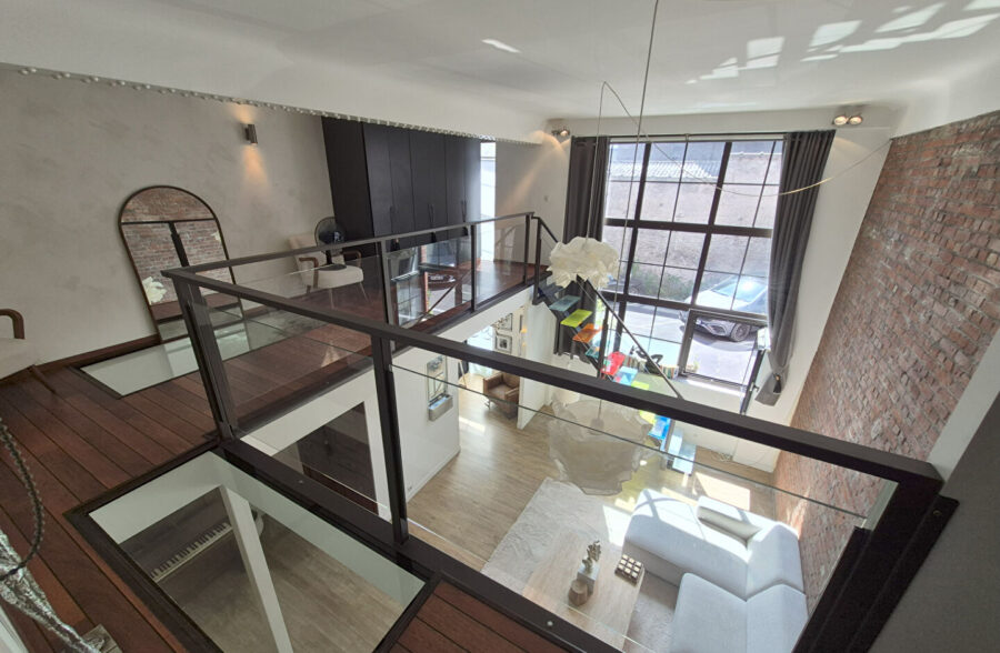 Superbe Loft T3 de 131 m² + 2 places de parking à Roubaix 229 000 € FAI!!!