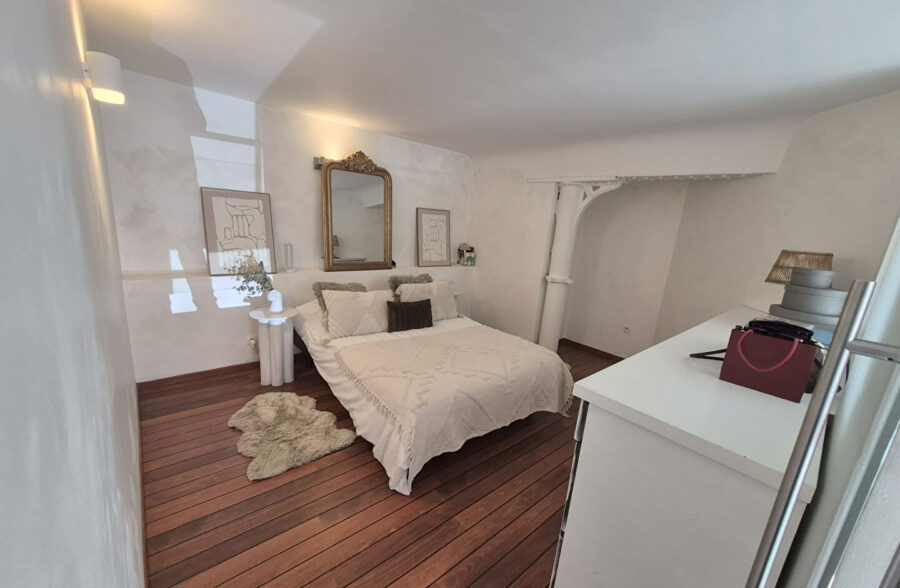 Superbe Loft T3 de 131 m² + 2 places de parking à Roubaix 229 000 € FAI!!!