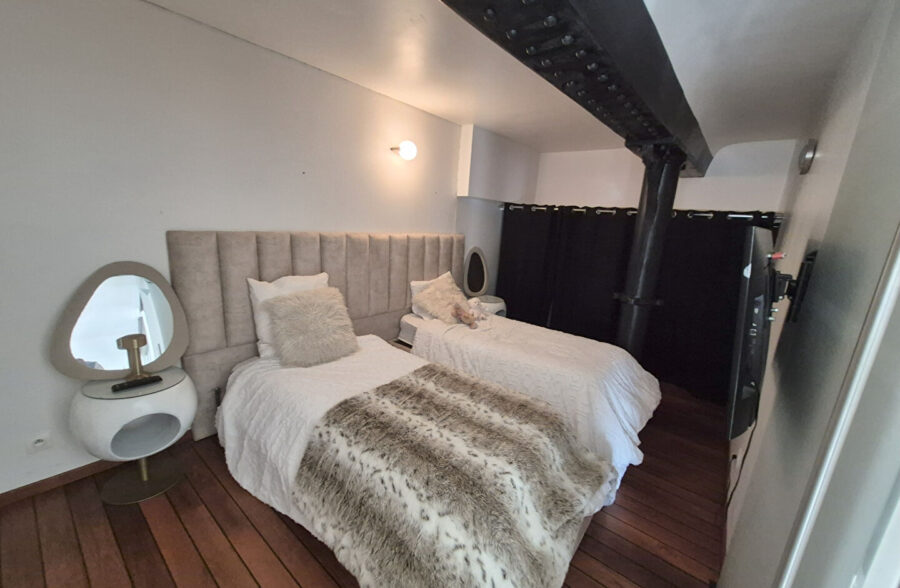 Superbe Loft T3 de 131 m² + 2 places de parking à Roubaix 229 000 € FAI!!!