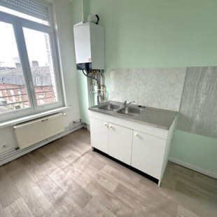 Immeuble Caudry 4 appartements, cour et garage