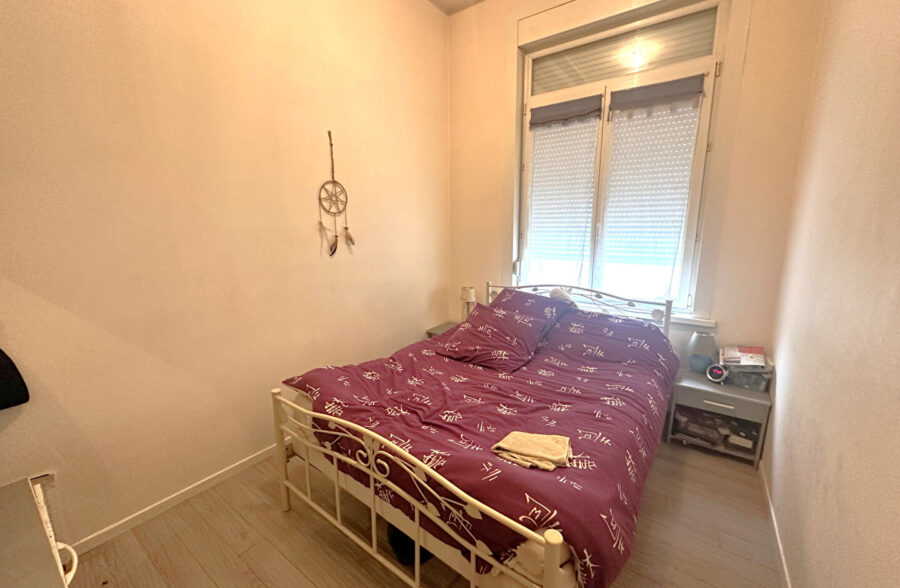 Immeuble Caudry 4 appartements, cour et garage