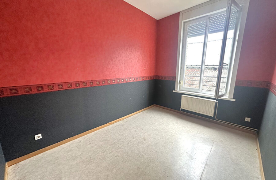 Immeuble Caudry 4 appartements, cour et garage