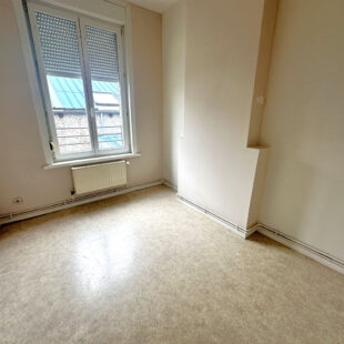 Immeuble Caudry 4 appartements, cour et garage