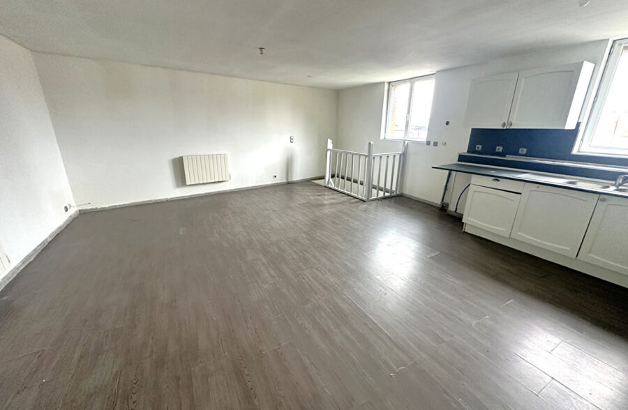 Immeuble Caudry 4 appartements, cour et garage