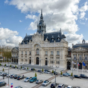 Appartement T4  à vendre !!Coeur de la ville en face de la mairie !!