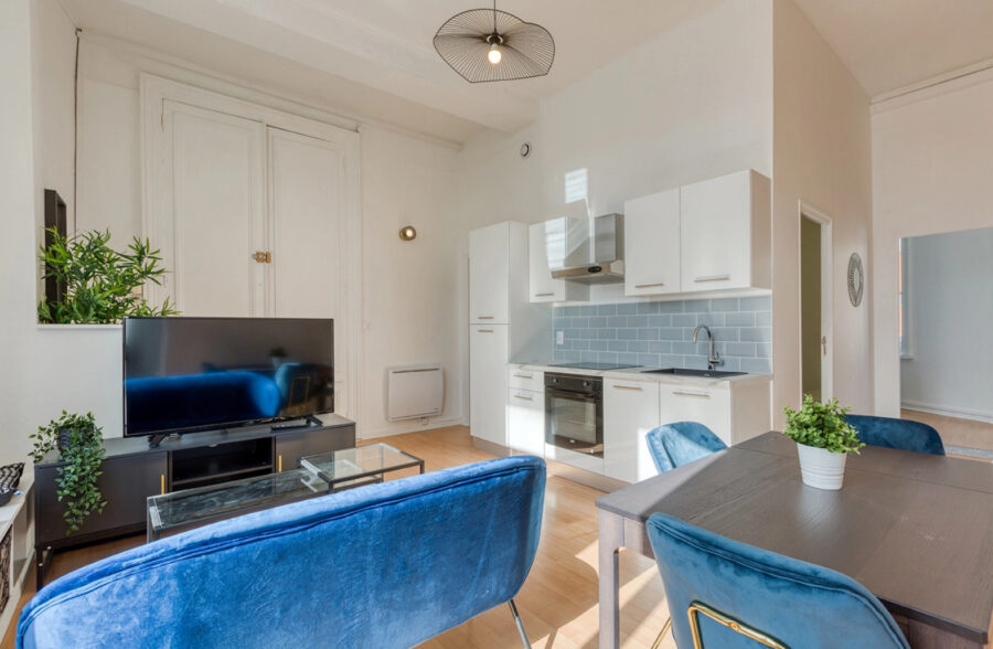 Appartement T4  à vendre !!Coeur de la ville en face de la mairie !!