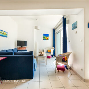 MAISON – 1 CHAMBRE – COIN CABINE – PLACE DE STATIONNEMENT – TERRASSE