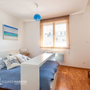 MAISON – 1 CHAMBRE – COIN CABINE – PLACE DE STATIONNEMENT – TERRASSE