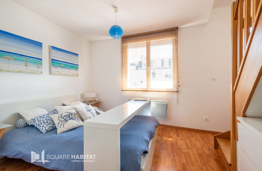 MAISON – 1 CHAMBRE – COIN CABINE – PLACE DE STATIONNEMENT – TERRASSE
