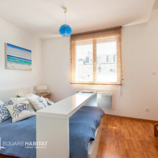 MAISON – 1 CHAMBRE  + COIN CABINE – PLACE DE STATIONNEMENT – TERRASSE