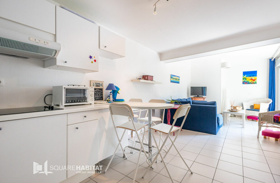 MAISON – 1 CHAMBRE  + COIN CABINE – PLACE DE STATIONNEMENT – TERRASSE