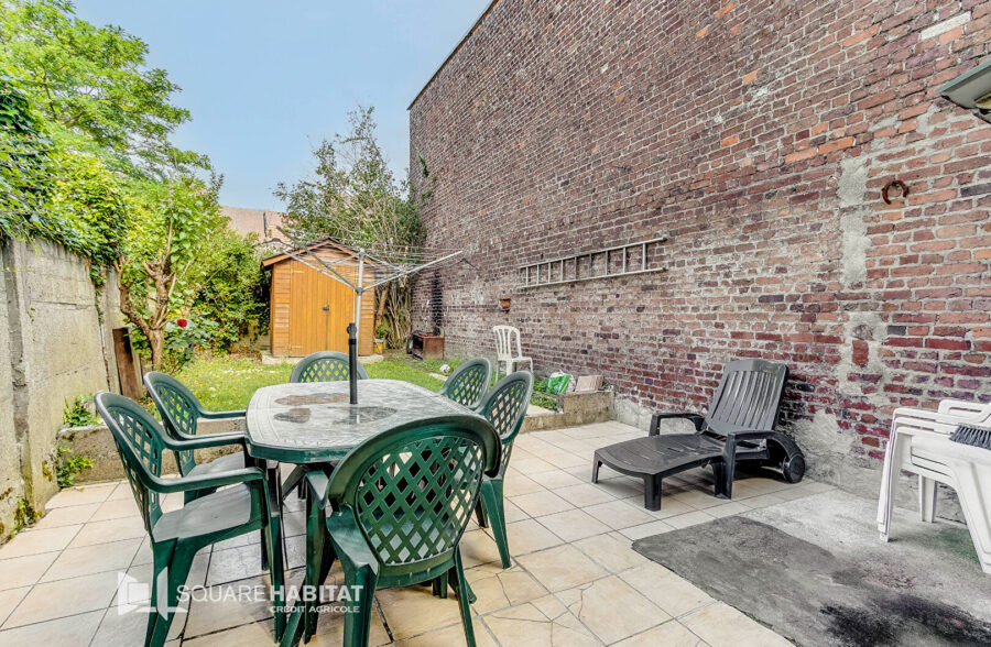 Maison de charme à deux pas de la Place du Travail – Roubaix 134 m² | 4 chambres | Jardin 70 m² | Cave saine