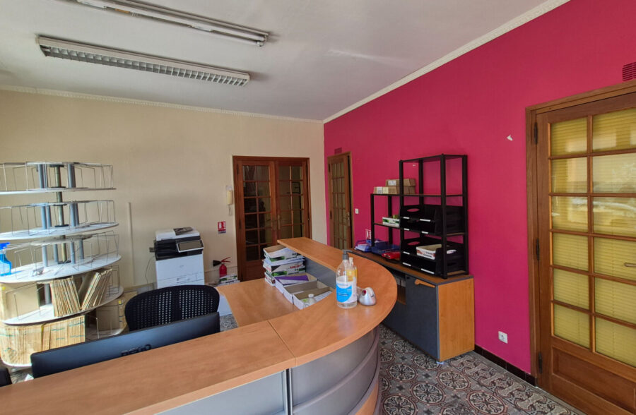 Lens centre immeuble 180m²