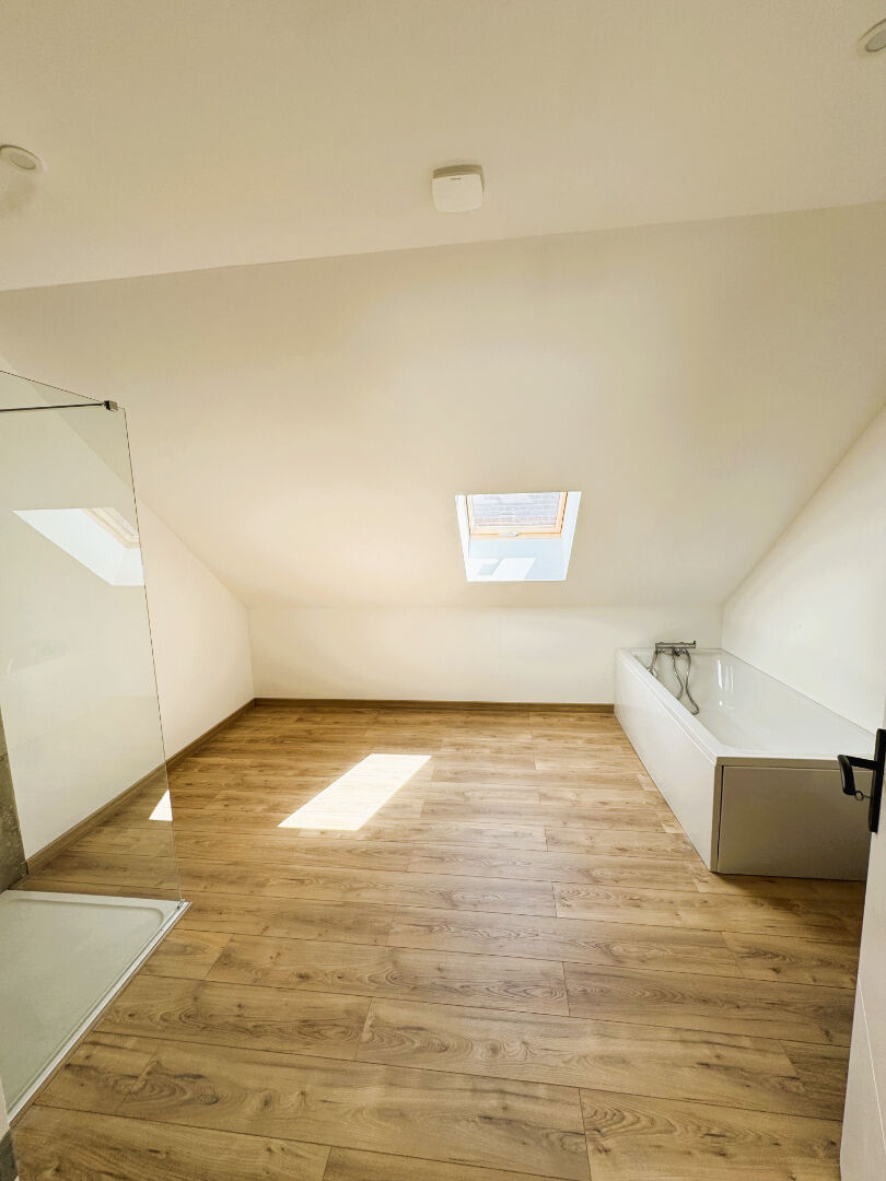 Halluin Maison entièrement rénovée 4 chambres